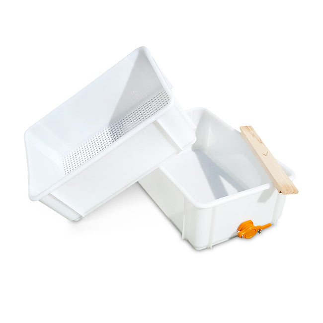 Uncapping Tray - Plastic with Timber Crossbar and Stainless Steel Spike