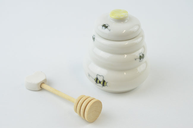 Honey pot, ceramic with wooden dipper