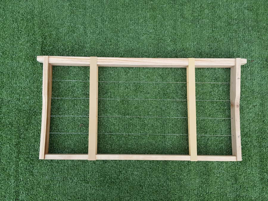 Cutout support frames with rubber bands